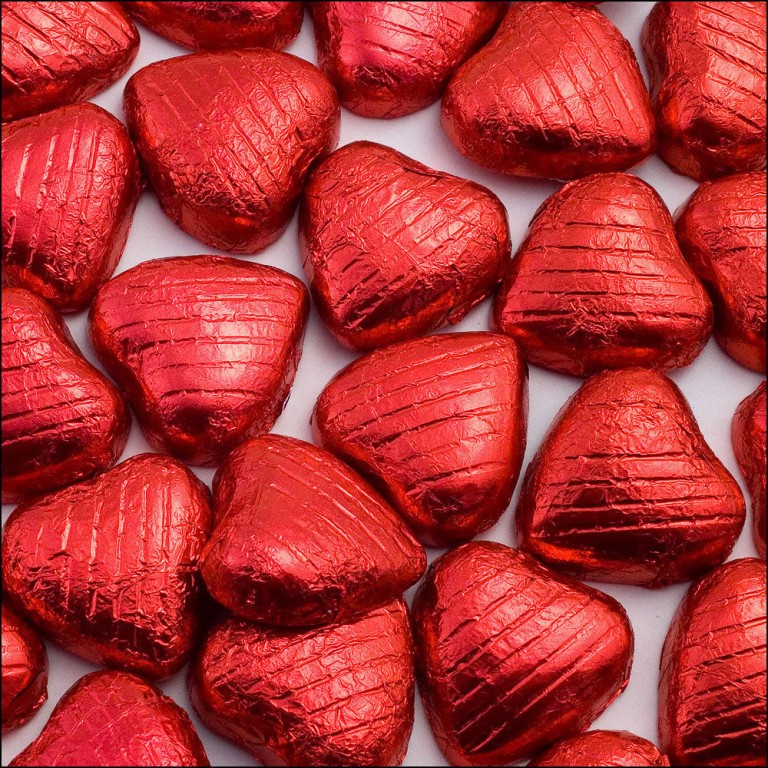 100-RED-FOIL-CHOCOLATE-LOVE-HEARTS-WEDDING-FAVOURS-VALENTINES-121584953305
