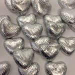 50-Silver-Foiled-Wrap-Solid-Milk-Chocolate-Hearts-Wedding-Engagement-Favours-111271537749